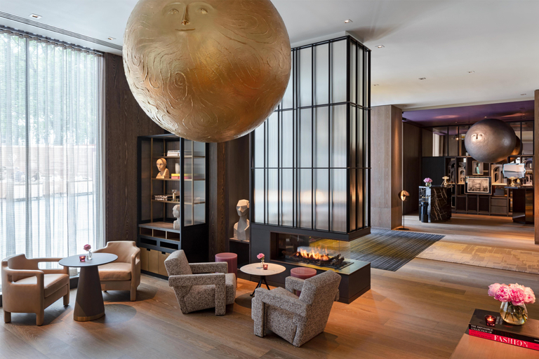Public Area 4, The Londoner, London