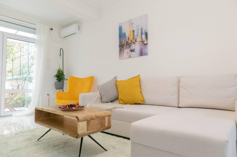 3, A Haven in Kypseli A Basement Apartment, Attica