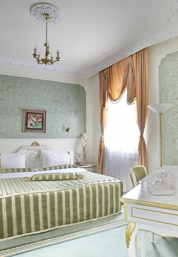 Bedroom 2, Queens Astoria Design Hotel, Belgrade