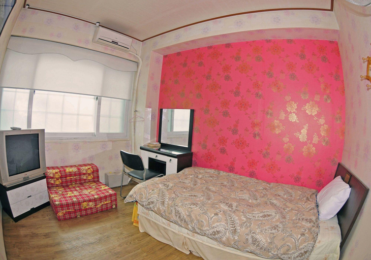 Bedroom 3, Hwaseong Guest House, Suwon