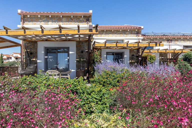 Exterior & Views 2, Akrolithos luxury suites, Central Macedonia