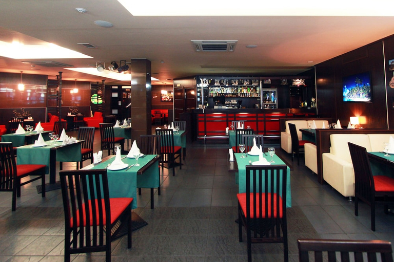 Food & Drinks 4, Hotel Empire, Irkutskiy rayon