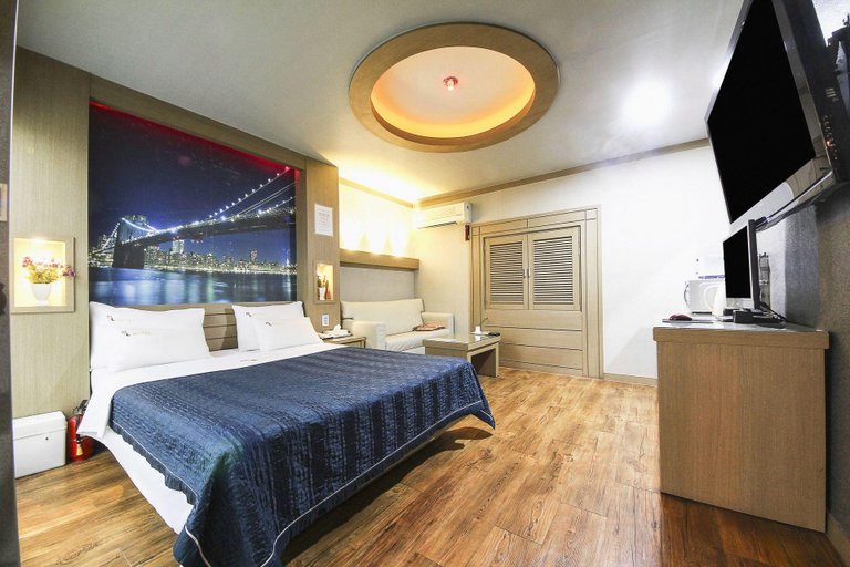 Bedroom 3, Sanbon MUL, Anyang