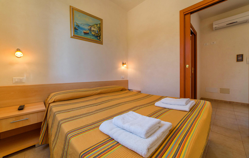 Bedroom 4, Lilybeo Village, Trapani