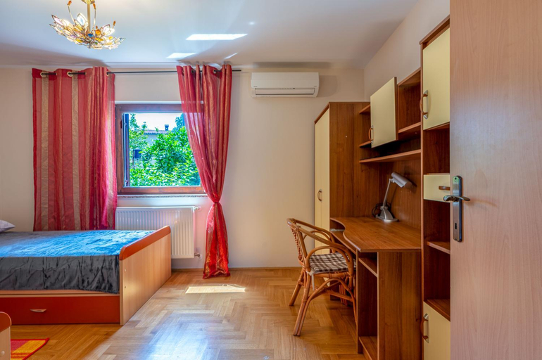 Bedroom 2, Villa Valentina, Premantura