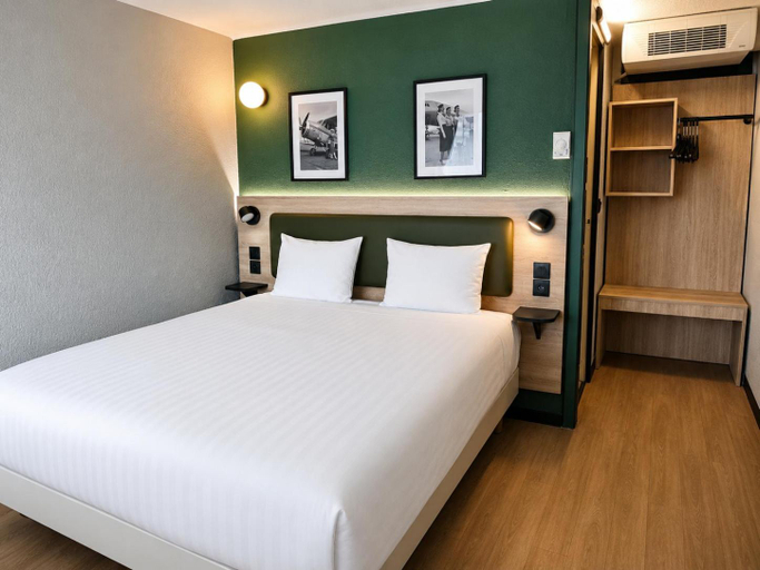 Bedroom 2, Kyriad Direct Le Bourget Gonesse, Val-d'Oise