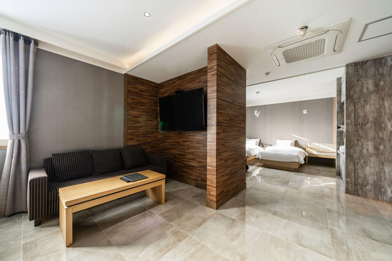 Bedroom 4, Airport Hotel Busan, Gangseo