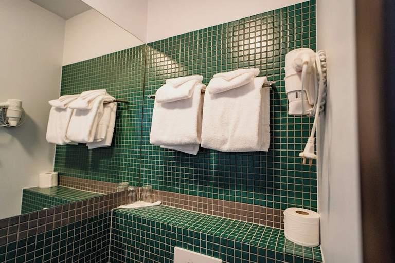 Bathroom 3, Hótel Valaskjálf, Austur-Hérað