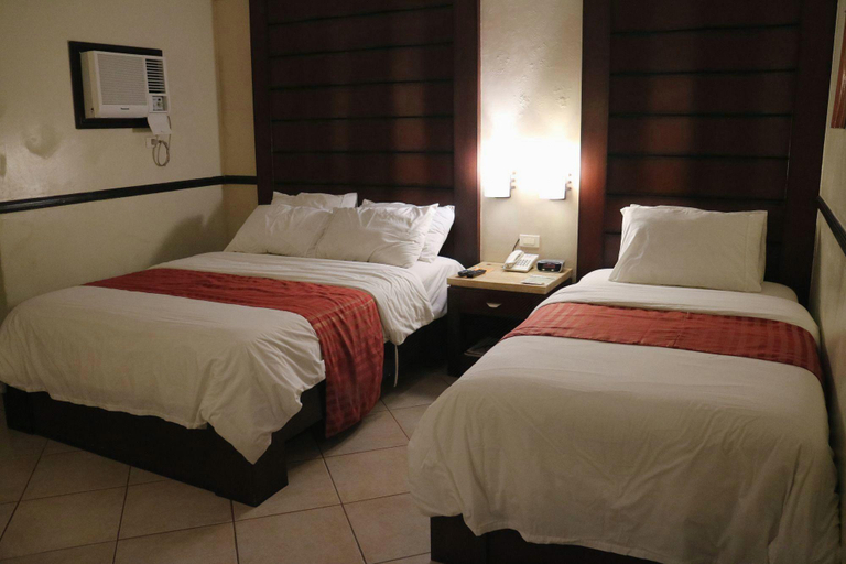 Bedroom 3, Mo2 Westown Hotel Iloilo, Iloilo City
