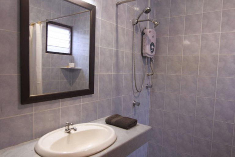 Bathroom 4, Xcape Resort at Taman Negara, Jerantut