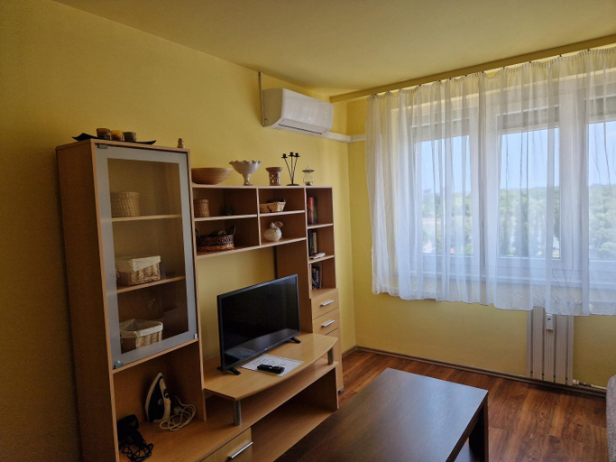 Others 4, Margaret Apartment, Budapesti