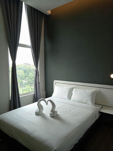 3, Swing & Pillows @ Kota Kemuning Selangor, Shah Alam