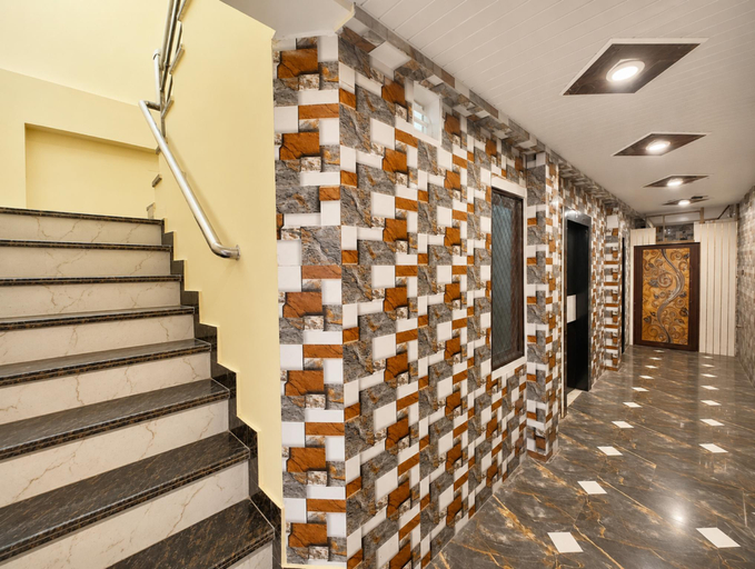 Public Area, Goroomgo Hotel Hanuman Near Ram Mandir Ayodhya, Faizabad