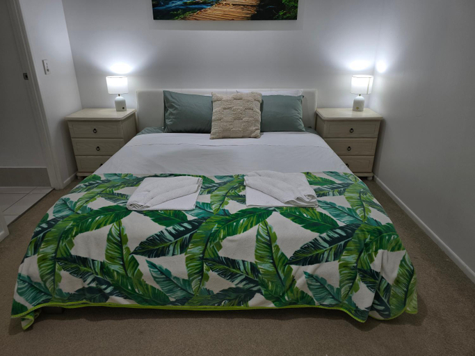 Bedroom 3, Fraser Coast Top Tourist Park, Hervey Bay - Pt A