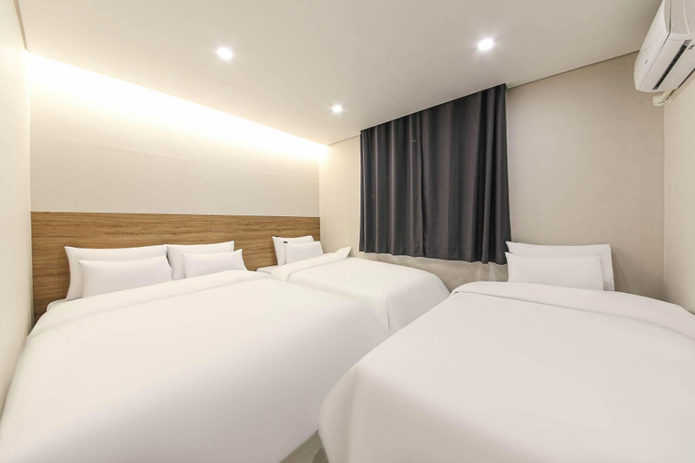 Bedroom 4, Jeonju J-Brown Hotel, Jeonju