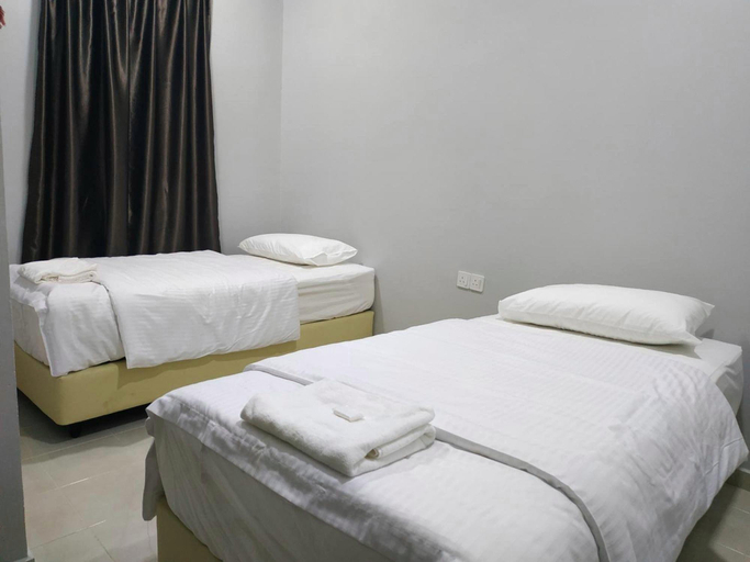 Bedroom 3, QEYJAN HOTEL, Pasir Putih