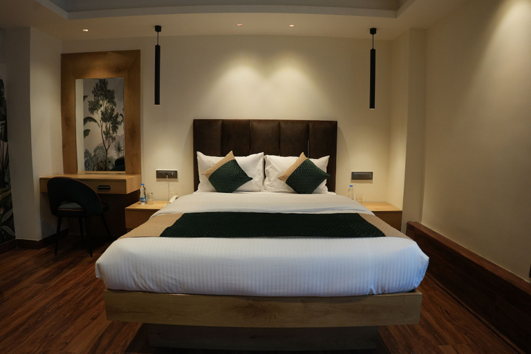 Room 5, Trevon Twin Tree Inn, Dhanbad