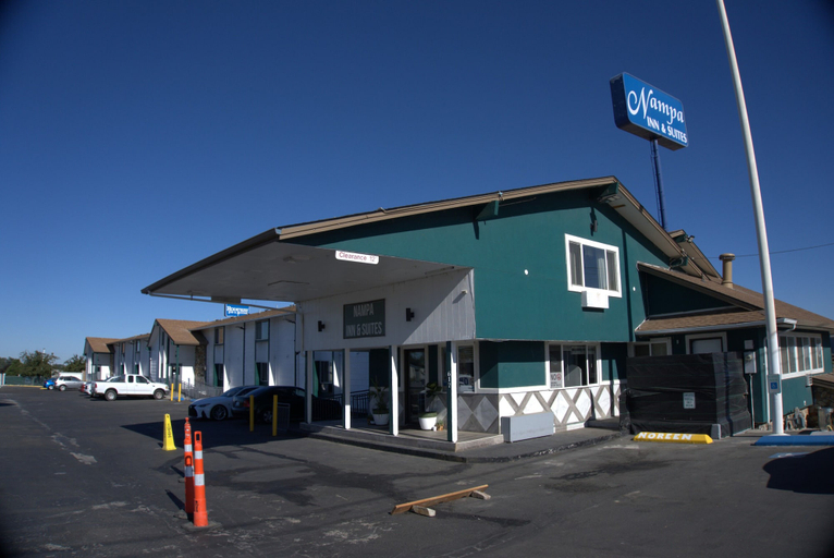 Exterior & Views 2, Nampa Inn & Suites, Canyon