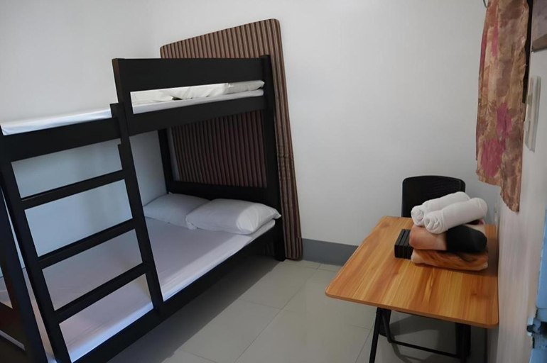 Bedroom 4, Ysraela Lodging House - Sabang, Baler