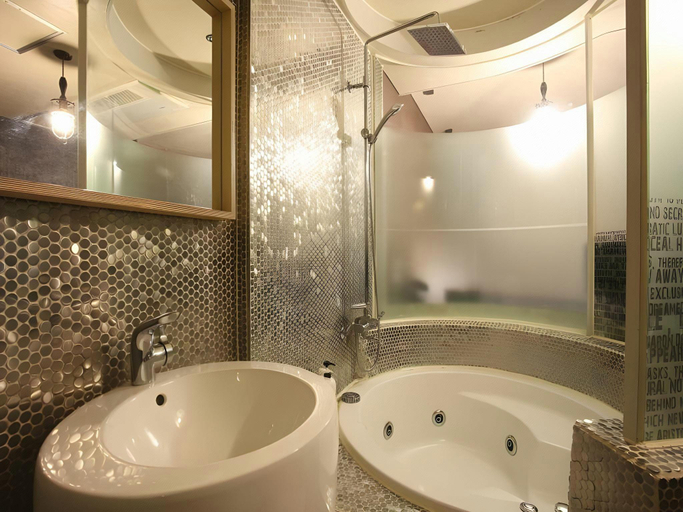 Bathroom 3, Baron de hotel, Seodaemun