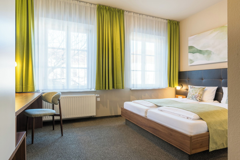 Bedroom 4, Joesepp´s Hotel am Hallhof, Memmingen