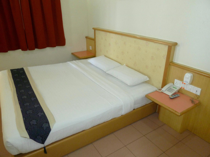 Bedroom 3, Intan Beach Resort, Kuala Terengganu