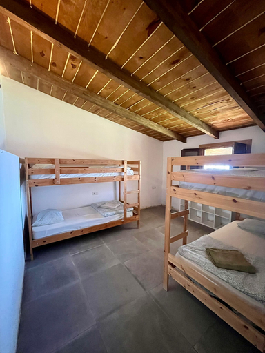Room 2, The Treehouse Surf Camp, Santa Cruz de Tenerife