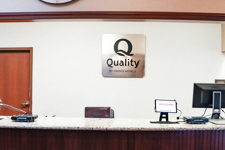 Public Area 2, Quality Inn Dover, Tuscarawas