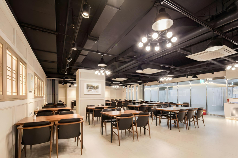 Food & Drinks 4, The First Stay Hotel, Gangseo