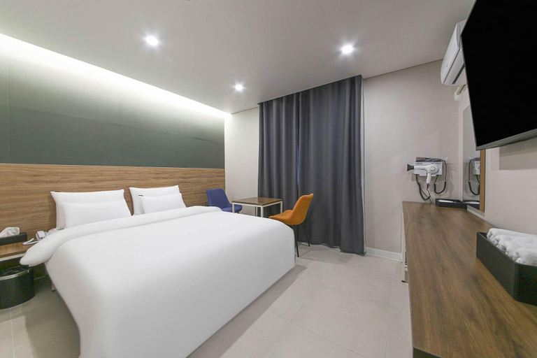 Bedroom 3, Jeonju J-Brown Hotel, Jeonju