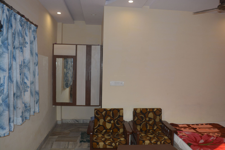 Others 5, Hotel Marwari, Agra