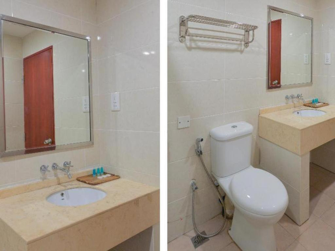 Bathroom 4, Winner Hotel, Kota Kinabalu