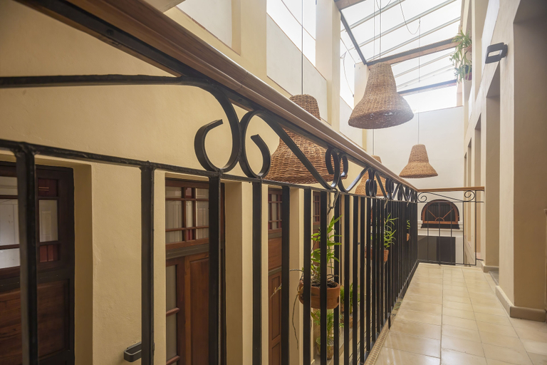 Courtyard 2, SAN IGNACIO 659, Centro Habana