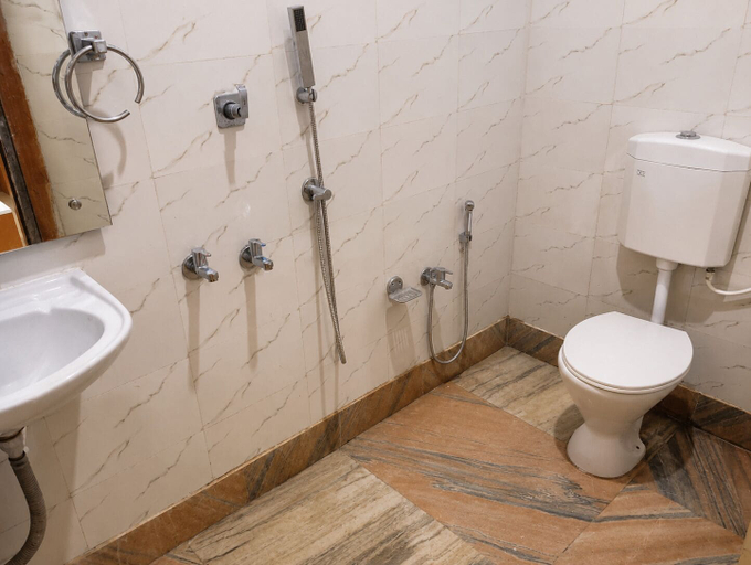 Bathroom, Hotel Priyadarsini, Bankura