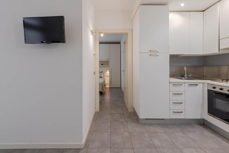 Others 4, Residence Alice, Rimini