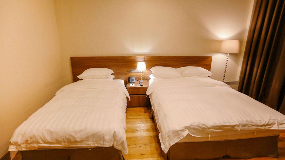 Bedroom 2, Daegu Palgong Emilia Hotel, Gunwi