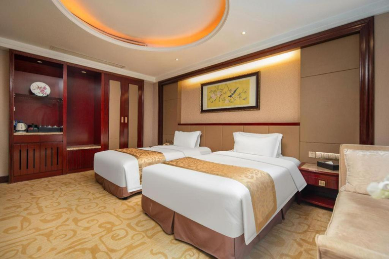 Bedroom 3, Chutian Guangdong International Hotel, Wuhan