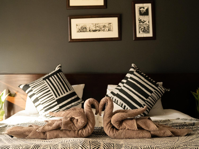 Bedroom 2, Namib Naukluft Lodge, Gibeon