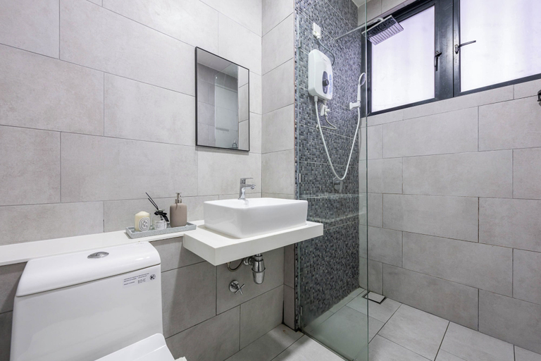 Bathroom 4, The Shore Premier Suites Kota Kinabalu, Kota Kinabalu