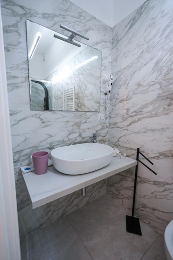 Bathroom 3, IL GIGLIO B&B, Lecce