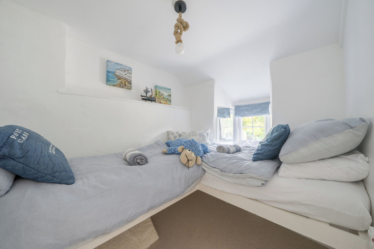 Others 2, Sea View Cottage , Walk to Beach , dog Friendly, Gwynedd