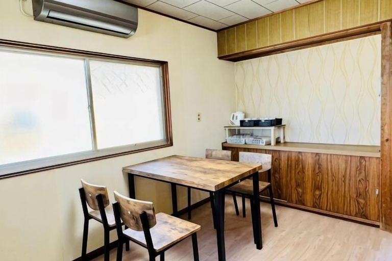 Room 2, Kaze No Ya, Shirahama