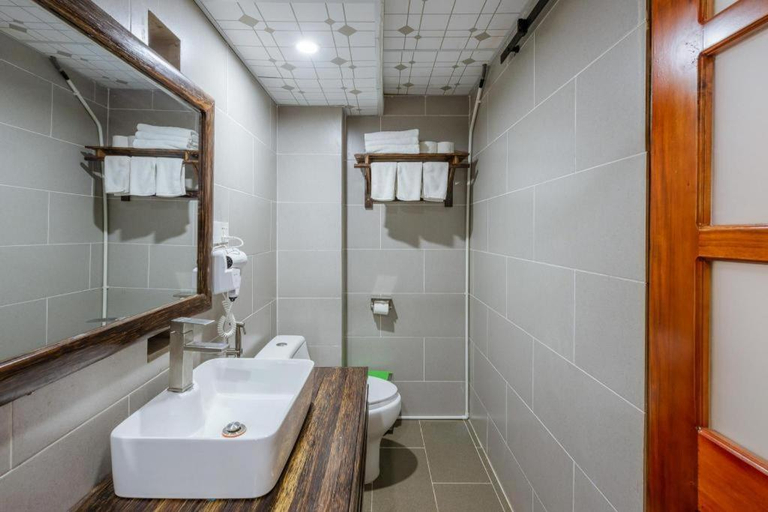 Bathroom, Suncosy Central Phu Quoc Resort, Phú Quốc