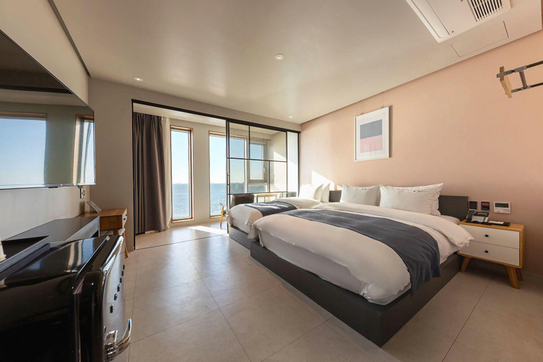 Bedroom 3, Daynice hotel, Boryeong