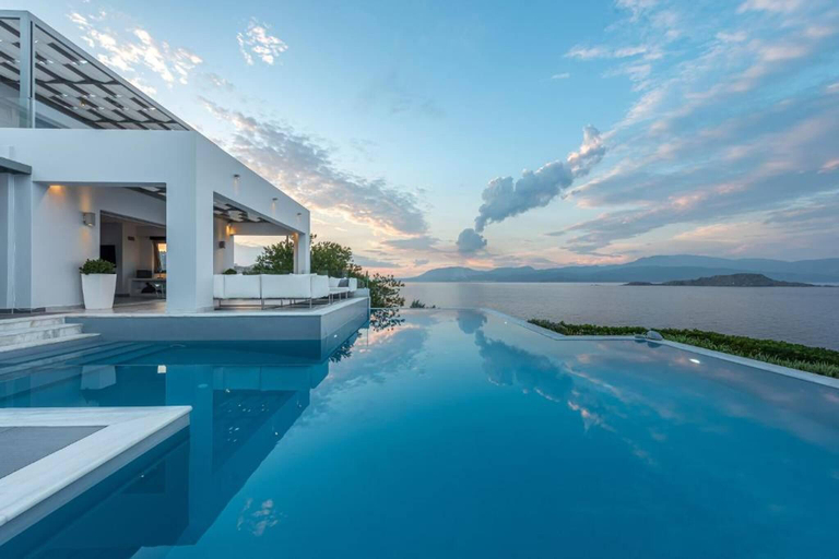 Sport & Beauty 2, Villa Soligia Blue - New Luxury Sea front Villa, Peloponnese