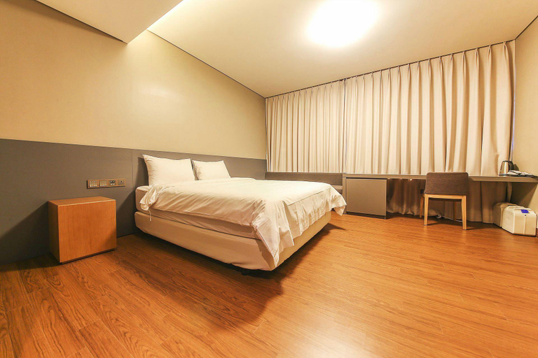 Bedroom 2, Anmyeondo (kkotji) Del Mar, Taean