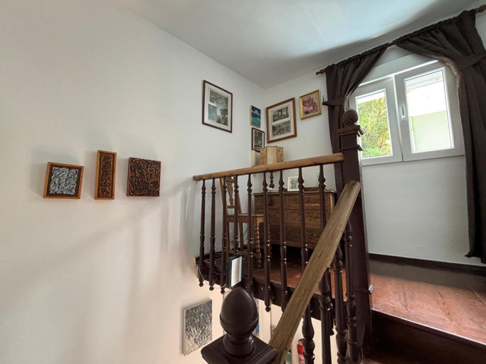Others 5, Pension Alver, Asturias
