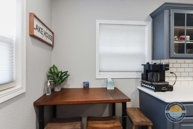 Interior 3, Charming, Pet-friendly Lake Retreat, Walworth