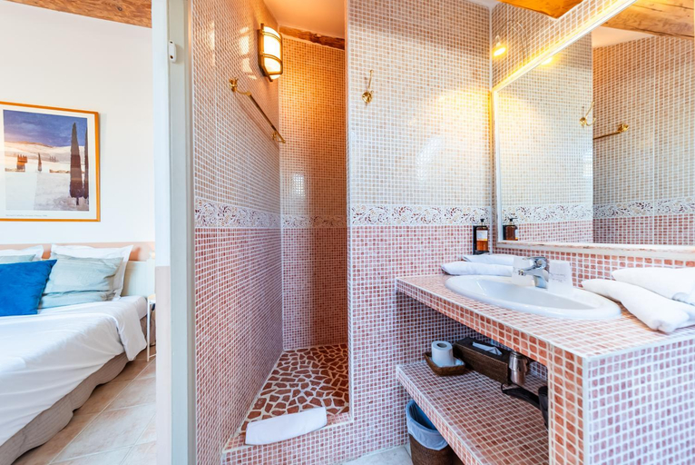 Bathroom, Le Domaine des Gres Luberon - Hotel - Restaurants, Vaucluse