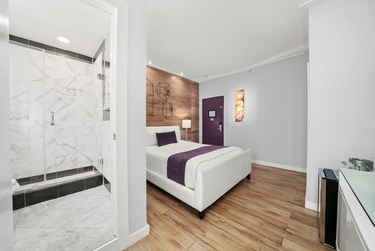 Bedroom 4, Hotel Shelley, Miami-Dade